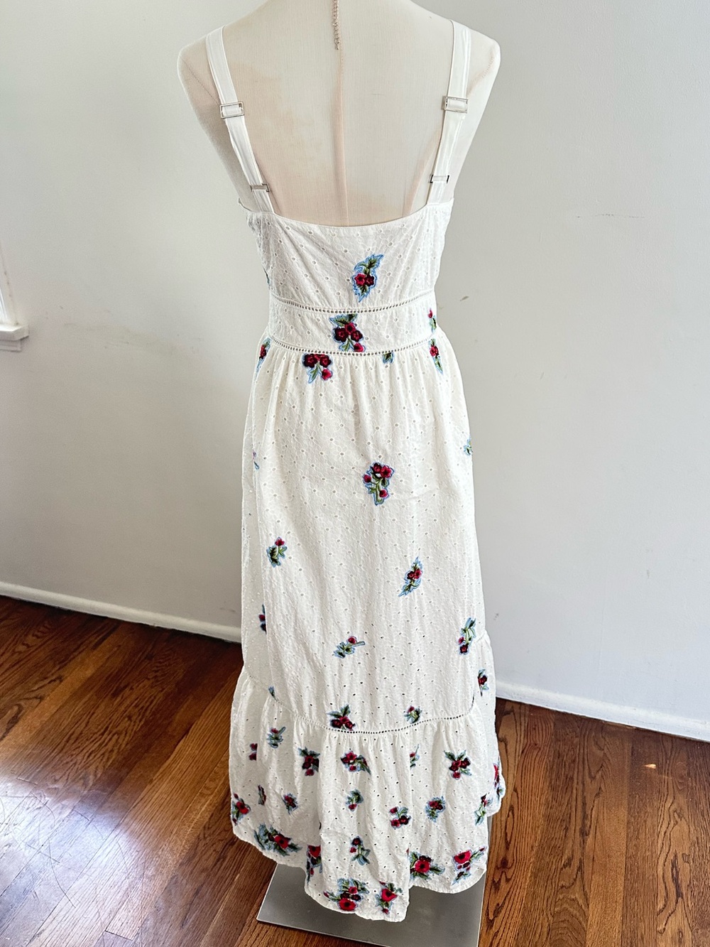 Avec Les Filles White Eyelet Embroidered Floral Maxi Dress Romantic Boho 8 - Picture 3 of 6